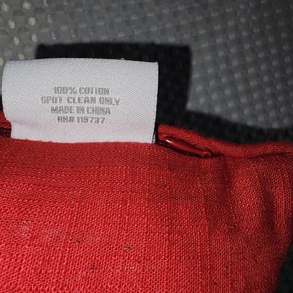 SANTAS WORKSHOP EUC RED TRUCK CHRISTMAS PILLOW - Picture 6 of 6